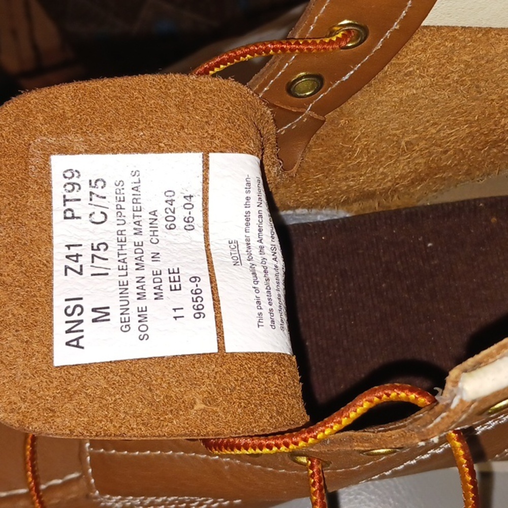 Men's Boots - Picture 4 of 8